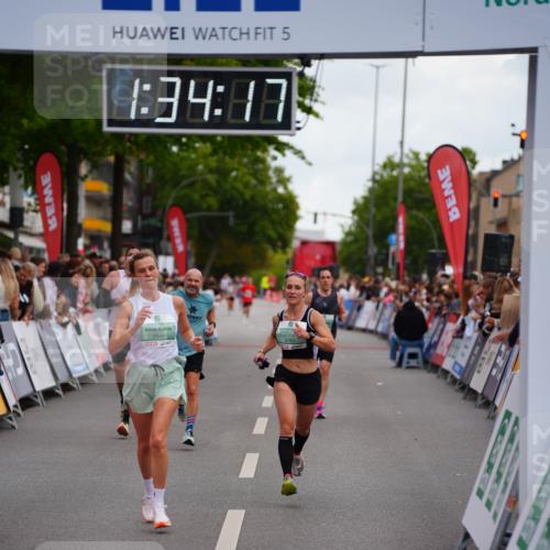 20.09.2026 - PSD Bank Halbmarathon LAZAROV Photography http://msf.ph/oto/10502427 20.09.2026 11:34:17 Ziel 1384, 1871, 1995, 2043, 2547, 2945, 3551, 4276, 4690, 4783 meine-sportfotos.de