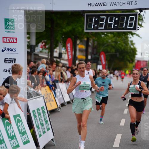 20.09.2026 - PSD Bank Halbmarathon LAZAROV Photography http://msf.ph/oto/10502432 20.09.2026 11:34:18 Ziel 1384, 1871, 1995, 2043, 2547, 2945, 3551, 4276, 4783 meine-sportfotos.de