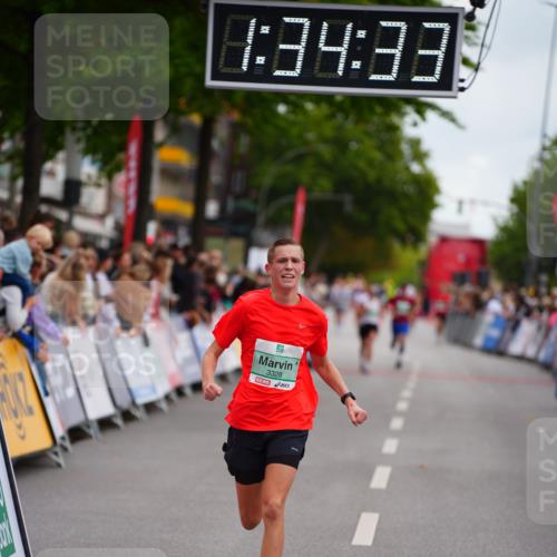 20.09.2026 - PSD Bank Halbmarathon LAZAROV Photography http://msf.ph/oto/10502486 20.09.2026 11:34:32 Ziel 3328 meine-sportfotos.de