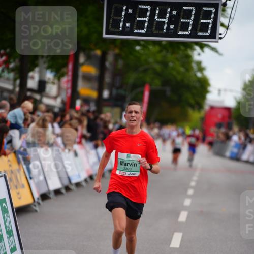20.09.2026 - PSD Bank Halbmarathon LAZAROV Photography http://msf.ph/oto/10502488 20.09.2026 11:34:32 Ziel 3328 meine-sportfotos.de