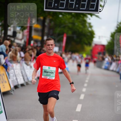 20.09.2026 - PSD Bank Halbmarathon LAZAROV Photography http://msf.ph/oto/10502494 20.09.2026 11:34:33 Ziel 3328 meine-sportfotos.de