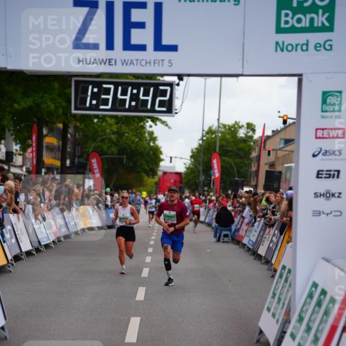 20.09.2026 - PSD Bank Halbmarathon LAZAROV Photography http://msf.ph/oto/10502507 20.09.2026 11:34:41 Ziel 3328, 4702 meine-sportfotos.de