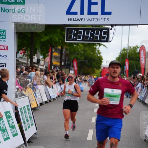 20.09.2026 - PSD Bank Halbmarathon LAZAROV Photography http://msf.ph/oto/10502529 20.09.2026 11:34:45 Ziel 4345, 4702 meine-sportfotos.de