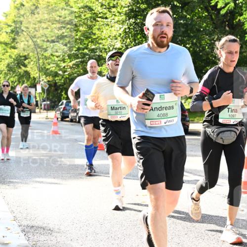 20.09.2026 - PSD Bank Halbmarathon Dr. Thomas Lammeyer http://msf.ph/oto/10502538 20.09.2026 10:57:48 Laufen 3210, 4088, 1097 meine-sportfotos.de