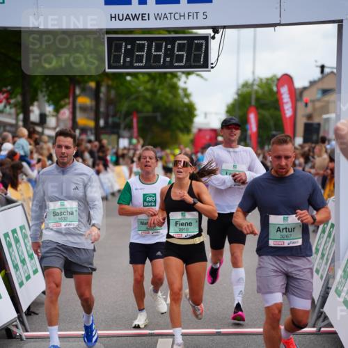20.09.2026 - PSD Bank Halbmarathon LAZAROV Photography http://msf.ph/oto/10502571 20.09.2026 11:34:56 Ziel 1535, 1632, 2159, 2308, 2910, 3267, 4297 meine-sportfotos.de
