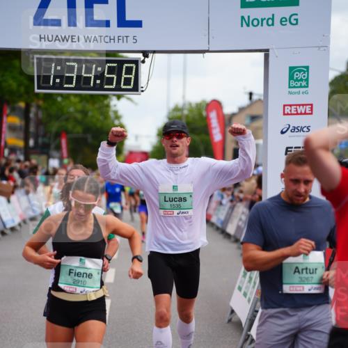 20.09.2026 - PSD Bank Halbmarathon LAZAROV Photography http://msf.ph/oto/10502583 20.09.2026 11:34:57 Ziel 1535, 1632, 2159, 2308, 2910, 3267, 4297 meine-sportfotos.de