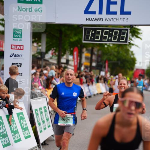 20.09.2026 - PSD Bank Halbmarathon LAZAROV Photography http://msf.ph/oto/10502605 20.09.2026 11:35:03 Ziel 1195, 1535, 1632, 1930, 2159, 2352, 2910, 3267, 4297 meine-sportfotos.de