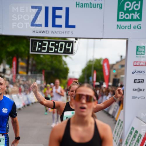 20.09.2026 - PSD Bank Halbmarathon LAZAROV Photography http://msf.ph/oto/10502611 20.09.2026 11:35:03 Ziel 1195, 1535, 1632, 1930, 2159, 2352, 2910, 3267, 4297 meine-sportfotos.de