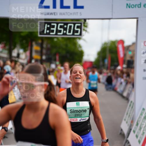 20.09.2026 - PSD Bank Halbmarathon LAZAROV Photography http://msf.ph/oto/10502617 20.09.2026 11:35:04 Ziel 1195, 1327, 1535, 1930, 2159, 2352, 2910, 3267, 4297 meine-sportfotos.de