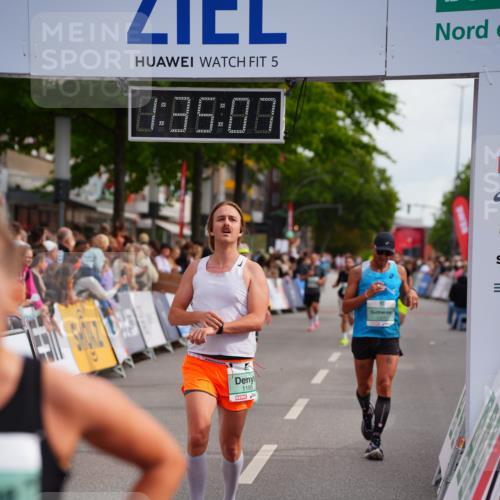 20.09.2026 - PSD Bank Halbmarathon LAZAROV Photography http://msf.ph/oto/10502629 20.09.2026 11:35:06 Ziel 1195, 1327, 1377, 1673, 1930, 2159, 2352 meine-sportfotos.de