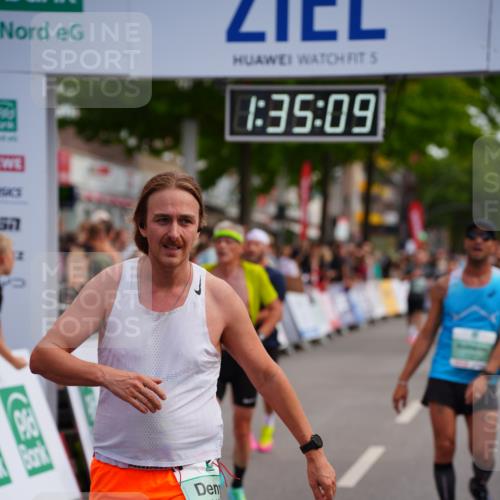 20.09.2026 - PSD Bank Halbmarathon LAZAROV Photography http://msf.ph/oto/10502642 20.09.2026 11:35:09 Ziel 1195, 1327, 1377, 1673, 1930, 2352, 3001, 3067 meine-sportfotos.de