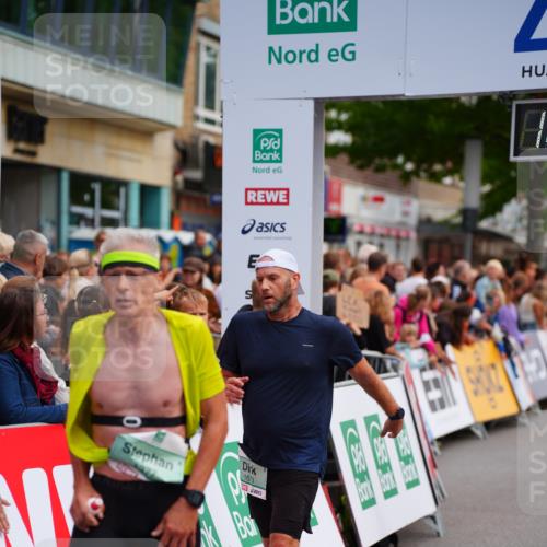 20.09.2026 - PSD Bank Halbmarathon LAZAROV Photography http://msf.ph/oto/10502658 20.09.2026 11:35:11 Ziel 1195, 1327, 1377, 1673, 3001, 3067 meine-sportfotos.de