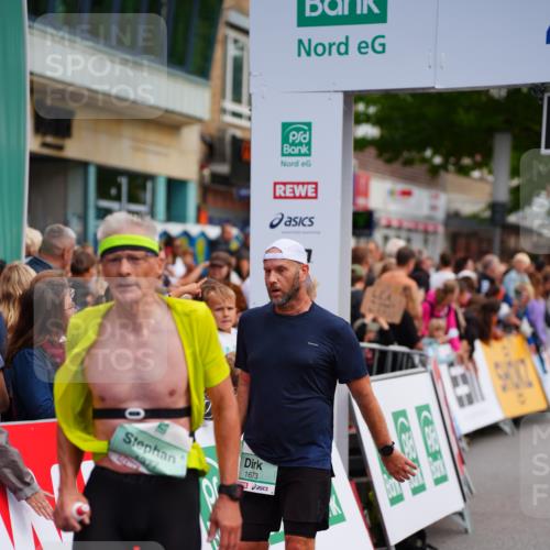 20.09.2026 - PSD Bank Halbmarathon LAZAROV Photography http://msf.ph/oto/10502661 20.09.2026 11:35:12 Ziel 1050, 1195, 1327, 1377, 1673, 1708, 3001, 3067 meine-sportfotos.de