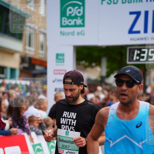 20.09.2026 - PSD Bank Halbmarathon LAZAROV Photography http://msf.ph/oto/10502673 20.09.2026 11:35:14 Ziel 1050, 1195, 1327, 1377, 1673, 1708, 3001, 3067 meine-sportfotos.de