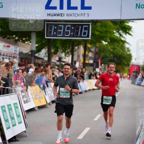 20.09.2026 - PSD Bank Halbmarathon LAZAROV Photography http://msf.ph/oto/10502679 20.09.2026 11:35:15 Ziel 1050, 1327, 1377, 1673, 1708, 3001, 3067 meine-sportfotos.de