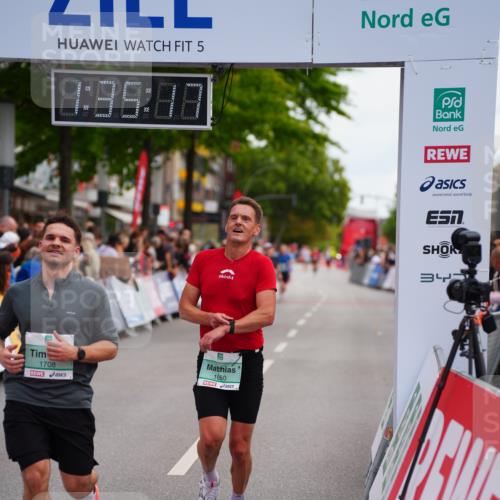 20.09.2026 - PSD Bank Halbmarathon LAZAROV Photography http://msf.ph/oto/10502686 20.09.2026 11:35:16 Ziel 1050, 1327, 1377, 1673, 1708, 3001, 3067 meine-sportfotos.de