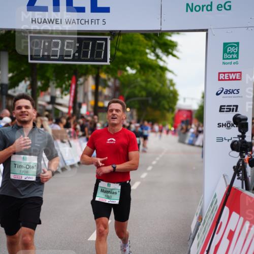 20.09.2026 - PSD Bank Halbmarathon LAZAROV Photography http://msf.ph/oto/10502689 20.09.2026 11:35:17 Ziel 1050, 1377, 1673, 1708, 3001, 3067 meine-sportfotos.de