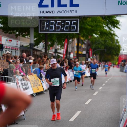 20.09.2026 - PSD Bank Halbmarathon LAZAROV Photography http://msf.ph/oto/10502700 20.09.2026 11:35:24 Ziel 1050, 1355, 1708 meine-sportfotos.de