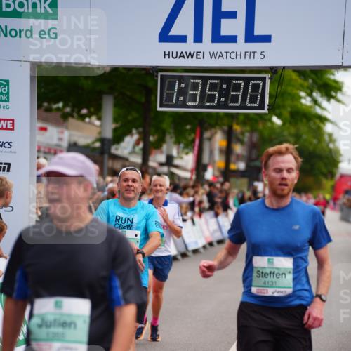 20.09.2026 - PSD Bank Halbmarathon LAZAROV Photography http://msf.ph/oto/10502743 20.09.2026 11:35:30 Ziel 1355, 2525, 3878, 4131 meine-sportfotos.de