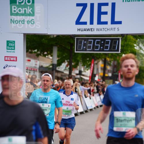 20.09.2026 - PSD Bank Halbmarathon LAZAROV Photography http://msf.ph/oto/10502746 20.09.2026 11:35:31 Ziel 1355, 2525, 3878, 4131 meine-sportfotos.de