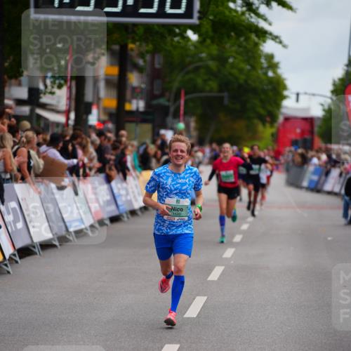 20.09.2026 - PSD Bank Halbmarathon LAZAROV Photography http://msf.ph/oto/10502767 20.09.2026 11:35:36 Ziel 1520, 2525, 3878, 4131 meine-sportfotos.de