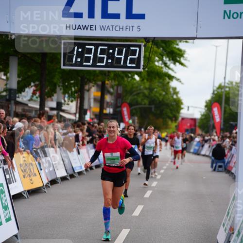 20.09.2026 - PSD Bank Halbmarathon LAZAROV Photography http://msf.ph/oto/10502798 20.09.2026 11:35:42 Ziel 1520, 4075, 4076, 4649 meine-sportfotos.de
