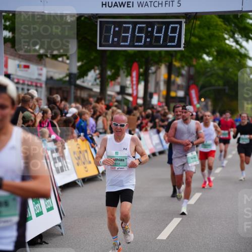 20.09.2026 - PSD Bank Halbmarathon LAZAROV Photography http://msf.ph/oto/10502841 20.09.2026 11:35:48 Ziel 1614, 1693, 2379, 3518, 4075, 4076, 4649, 4705 meine-sportfotos.de