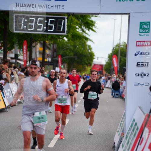 20.09.2026 - PSD Bank Halbmarathon LAZAROV Photography http://msf.ph/oto/10502849 20.09.2026 11:35:51 Ziel 1429, 1614, 1693, 1838, 2244, 2379, 3518, 4075, 4076, 4649, 4705 meine-sportfotos.de