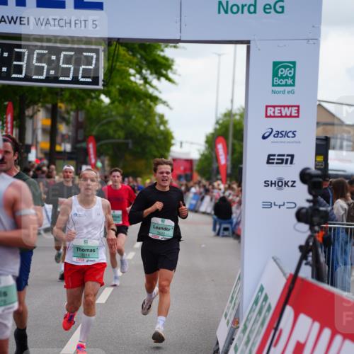 20.09.2026 - PSD Bank Halbmarathon LAZAROV Photography http://msf.ph/oto/10502856 20.09.2026 11:35:51 Ziel 1429, 1614, 1693, 1838, 2244, 2379, 3518, 4075, 4076, 4649, 4705 meine-sportfotos.de