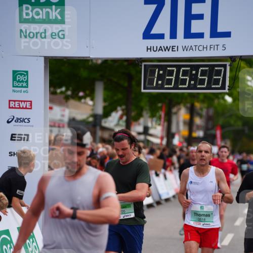 20.09.2026 - PSD Bank Halbmarathon LAZAROV Photography http://msf.ph/oto/10502860 20.09.2026 11:35:52 Ziel 1429, 1614, 1693, 1838, 2244, 2379, 3518, 4075, 4076, 4705 meine-sportfotos.de