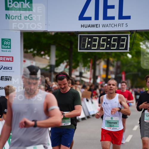 20.09.2026 - PSD Bank Halbmarathon LAZAROV Photography http://msf.ph/oto/10502863 20.09.2026 11:35:52 Ziel 1429, 1614, 1693, 1838, 2244, 2379, 3518, 4075, 4076, 4705 meine-sportfotos.de