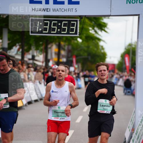 20.09.2026 - PSD Bank Halbmarathon LAZAROV Photography http://msf.ph/oto/10502870 20.09.2026 11:35:53 Ziel 1429, 1614, 1693, 1838, 2244, 2379, 3518, 4075, 4076, 4705 meine-sportfotos.de