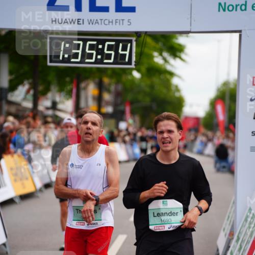20.09.2026 - PSD Bank Halbmarathon LAZAROV Photography http://msf.ph/oto/10502879 20.09.2026 11:35:54 Ziel 1429, 1614, 1693, 1838, 2244, 2379, 3518, 4075, 4076, 4705 meine-sportfotos.de