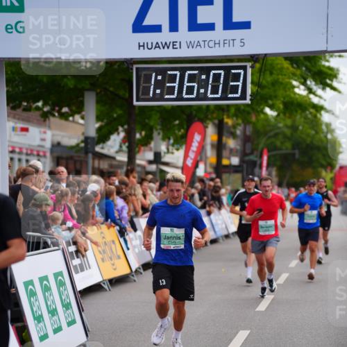 20.09.2026 - PSD Bank Halbmarathon LAZAROV Photography http://msf.ph/oto/10502912 20.09.2026 11:36:02 Ziel 1105, 1739, 1838, 2056, 2244, 2349, 2848 meine-sportfotos.de