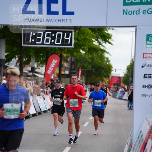 20.09.2026 - PSD Bank Halbmarathon LAZAROV Photography http://msf.ph/oto/10502918 20.09.2026 11:36:03 Ziel 1105, 1739, 2056, 2244, 2349, 2848 meine-sportfotos.de