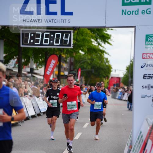 20.09.2026 - PSD Bank Halbmarathon LAZAROV Photography http://msf.ph/oto/10502923 20.09.2026 11:36:04 Ziel 1105, 1739, 2056, 2349, 2848, 3176 meine-sportfotos.de