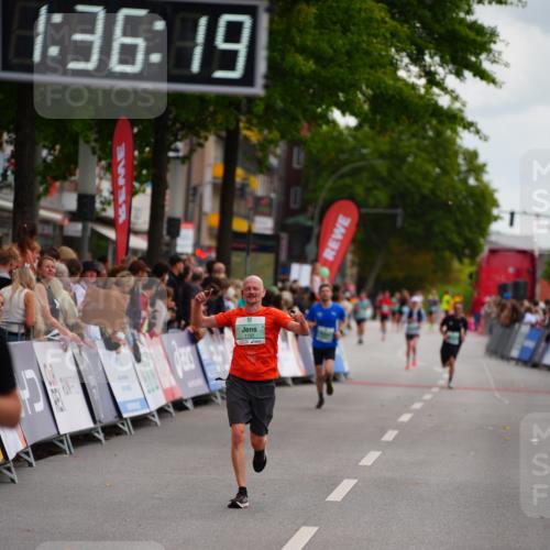 20.09.2026 - PSD Bank Halbmarathon LAZAROV Photography http://msf.ph/oto/10502988 20.09.2026 11:36:18 Ziel 1193, 2109, 2306, 4500 meine-sportfotos.de