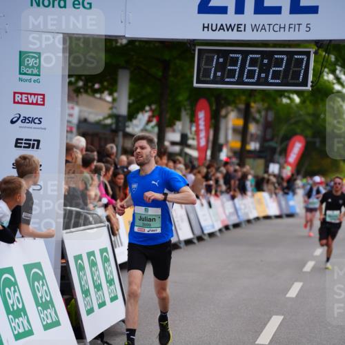 20.09.2026 - PSD Bank Halbmarathon LAZAROV Photography http://msf.ph/oto/10503021 20.09.2026 11:36:26 Ziel 1193, 2306, 3999, 4052 meine-sportfotos.de
