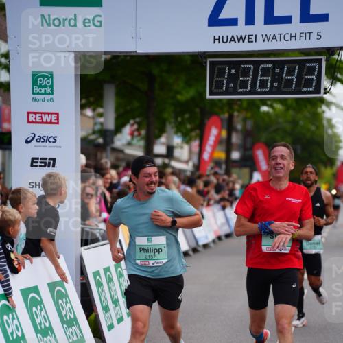 20.09.2026 - PSD Bank Halbmarathon LAZAROV Photography http://msf.ph/oto/10503070 20.09.2026 11:36:43 Ziel 2157, 2722, 4143 meine-sportfotos.de