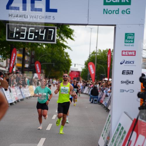20.09.2026 - PSD Bank Halbmarathon LAZAROV Photography http://msf.ph/oto/10503089 20.09.2026 11:36:47 Ziel 1670, 2157, 2487, 2722, 4143, 4503 meine-sportfotos.de