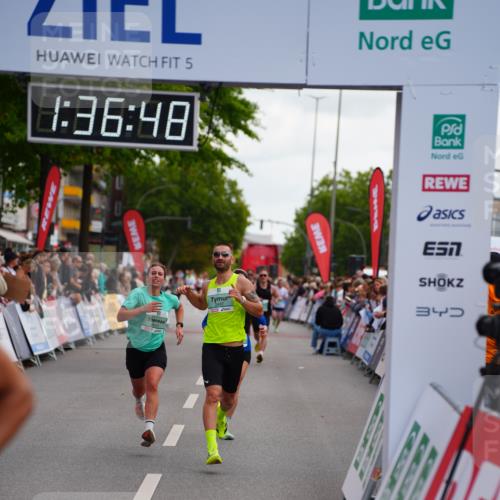 20.09.2026 - PSD Bank Halbmarathon LAZAROV Photography http://msf.ph/oto/10503092 20.09.2026 11:36:47 Ziel 1670, 2157, 2487, 2722, 4143, 4503 meine-sportfotos.de