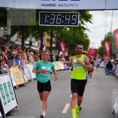 20.09.2026 - PSD Bank Halbmarathon LAZAROV Photography http://msf.ph/oto/10503107 20.09.2026 11:36:49 Ziel 1670, 2157, 2487, 2722, 4143, 4503 meine-sportfotos.de
