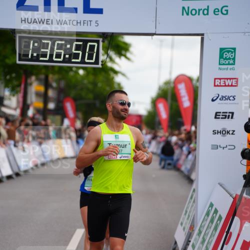 20.09.2026 - PSD Bank Halbmarathon LAZAROV Photography http://msf.ph/oto/10503121 20.09.2026 11:36:50 Ziel 1319, 1670, 2157, 2487, 2722, 4143, 4503 meine-sportfotos.de