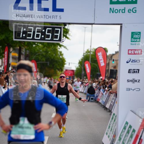 20.09.2026 - PSD Bank Halbmarathon LAZAROV Photography http://msf.ph/oto/10503140 20.09.2026 11:36:52 Ziel 1319, 1670, 2487, 2722, 4142, 4503 meine-sportfotos.de