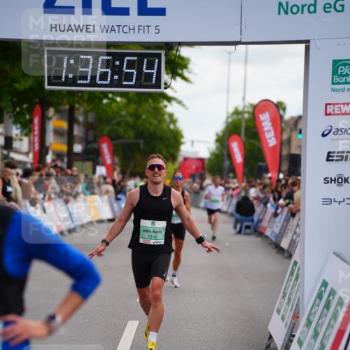 20.09.2026 - PSD Bank Halbmarathon LAZAROV Photography http://msf.ph/oto/10503145 20.09.2026 11:36:53 Ziel 1319, 1670, 2487, 4142, 4503 meine-sportfotos.de