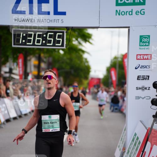 20.09.2026 - PSD Bank Halbmarathon LAZAROV Photography http://msf.ph/oto/10503148 20.09.2026 11:36:54 Ziel 1319, 1670, 2487, 4142, 4503 meine-sportfotos.de
