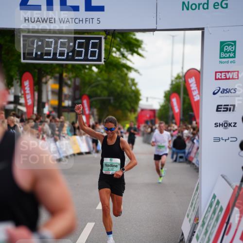 20.09.2026 - PSD Bank Halbmarathon LAZAROV Photography http://msf.ph/oto/10503156 20.09.2026 11:36:56 Ziel 1319, 1670, 2487, 4142, 4503, 4651 meine-sportfotos.de
