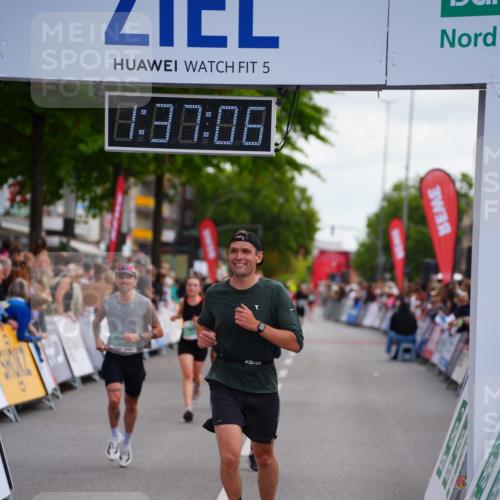 20.09.2026 - PSD Bank Halbmarathon LAZAROV Photography http://msf.ph/oto/10503196 20.09.2026 11:37:05 Ziel 1812, 2925, 3299, 4260, 4651, 4779 meine-sportfotos.de