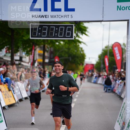 20.09.2026 - PSD Bank Halbmarathon LAZAROV Photography http://msf.ph/oto/10503199 20.09.2026 11:37:05 Ziel 1812, 2925, 3299, 4260, 4651, 4779 meine-sportfotos.de