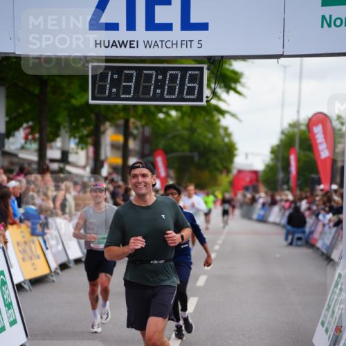 20.09.2026 - PSD Bank Halbmarathon LAZAROV Photography http://msf.ph/oto/10503202 20.09.2026 11:37:06 Ziel 1812, 2925, 3299, 4260, 4651, 4779 meine-sportfotos.de